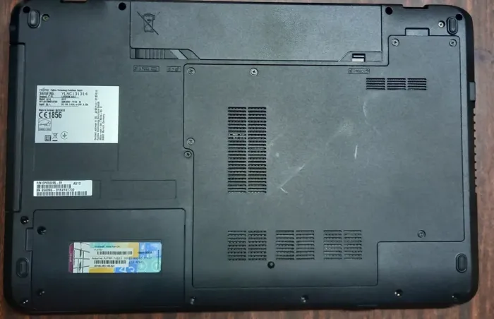 Ноутбук Fujitsu LifeBook A512 / 15.6" TN / Intel Core i5-3230M (2(4) ядра по 2.6-3.2 GHz) / 8 GB DDR3 / 300GB HDD / HD Graphics 4000 / WebCam б/в - зображення 7