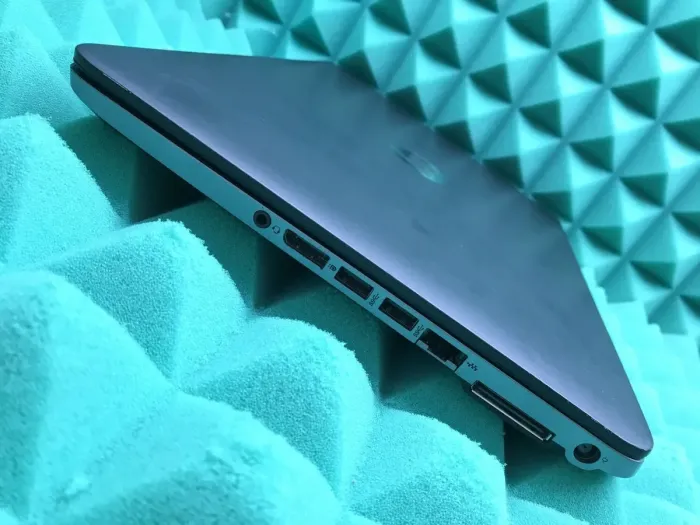 Ультрабук Б-класс HP EliteBook 840 G2 / 14" (1920x1080) IPS / Intel Core i7-5600U (2 (4) ядра по 2.6 -3.2 GHz) / 8 GB DDR3 / 240 GB SSD / Intel HD Graphics 5500 / Fingerprint б/у - зображення 8