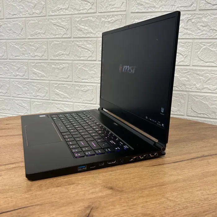 Ігровий ноутбук MSI GS65 Stealth 9SE / 15.6" (1920x1080) IPS / Intel Core i7-9750H (6 (12) ядер по 2.6 - 4.5 GHz) / 16 GB DDR4 / 512 GB SSD / nVidia GeForce RTX 2060, 6 GB GDDR6, 192-bit / WebCam б/в - зображення 5