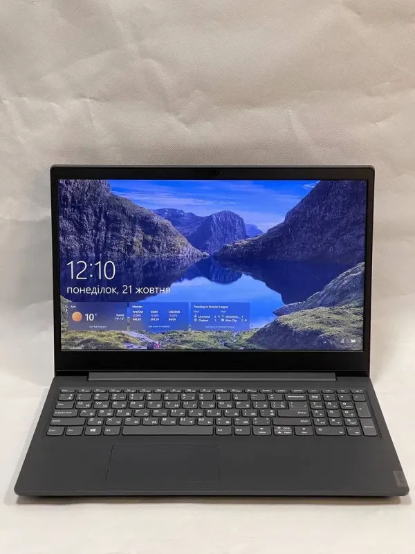 Ультрабук Lenovo IdeaPad S145-15IKB / 15.6" (1920x1080) TN / Intel Core i3-7020U (2 (4) ядра по 2.3 GHz) / 8 GB DDR4 / 128 GB SSD + 320 GB HDD / Intel HD Graphics 620 / WebCam б/в - зображення 2