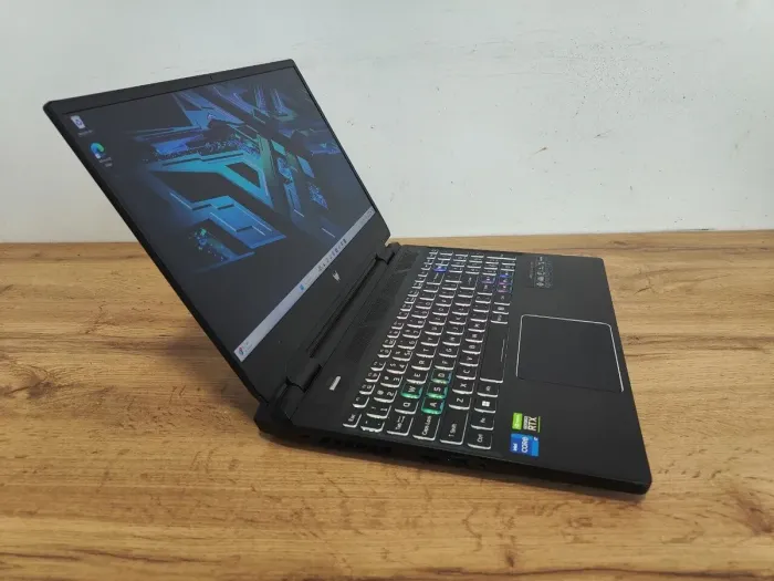 Ігровий ноутбук Б-клас Acer Predator PH315-55-70ZV / 15.6" (2560x1440) IPS / Intel Core i7-12700H (14 (20) ядер по 2.3 - 4.7 GHz) / 16 GB DDR5 / 512 GB SSD / nVidia GeForce RTX 3060, 6 GB GDDR6, 192-bit / WebCam / HDMI / Windows 11 Home б/в - зображення 5