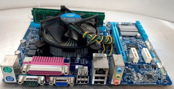 Комплект: Материнська плата Gigabyte GA-H61M-DS2 / Intel Core i5-3470 (4 ядра по 3,2 - 3,6 ГГц) / 8 ГБ DDR3 / Intel HD Graphics 2500 / Роз'єм LGA1155 / Кулер б/в - изображение 5