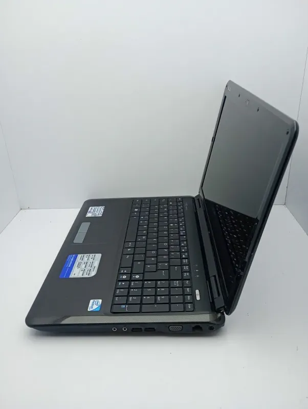 Ноутбук Asus K50 / 15.6" (1366x768) TN / Intel Pentium T4300 (2 ядра по 2.1 GHz) / 4 GB DDR3 / 320 GB HDD / Intel GMA 4500M Graphics / WebCam  б/в - зображення 4