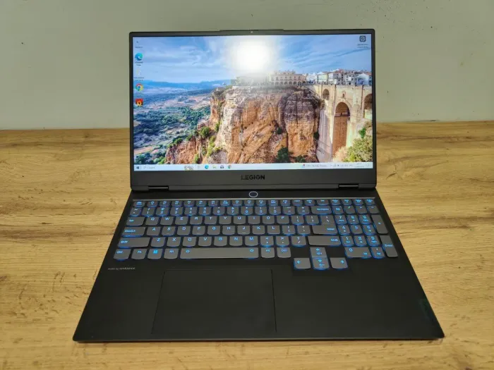 Ігровий ноутбук Б-клас Lenovo Legion Slim 7 15ACH6 / 15.6" (1920x1080) IPS / AMD Ryzen 7 5800H (8 (16) ядер по 3.2 - 4.4 GHz) / 16 GB DDR4 / 512 GB SSD / nVidia GeForce RTX 3060, 6 GB GDDR6, 192-bit / WebCam / Windows 10 Home б/в - зображення 2