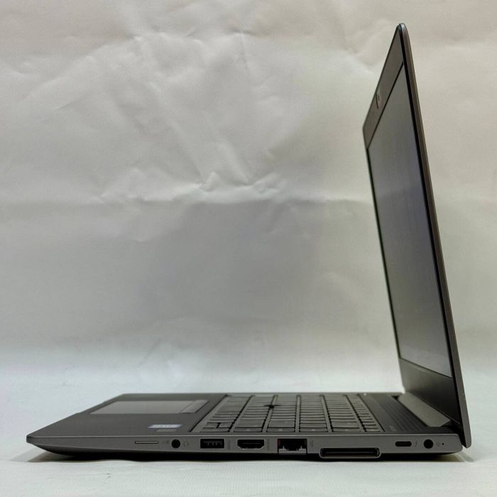 Мобільна робоча станція Б-клас HP ZBook 14u G5 / 14" (1920x1080) IPS / Intel Core i5-8250U (4 (8) ядра по 1.6 - 3.4 GHz) / 16 GB DDR4 / 256 GB SSD / Radeon Pro WX 3100, 2 GB GDDR5, 128-bit / WebCam / Windows 10 Pro б/в - зображення 5
