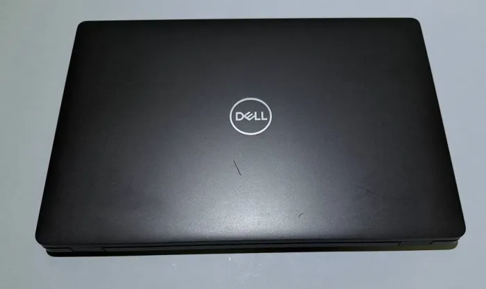 Мобільна робоча станція Dell Precision 3541 / 15.6" (1920x1080) IPS / Intel Core i7-9850H (6 (12) ядер по 2.6 - 4.6 GHz) / 16 GB DDR4 / 256 GB SSD / nVidia Quadro P620, 4 GB GDDR5, 128-bit / WebCam / Win 11 б/в - зображення 4