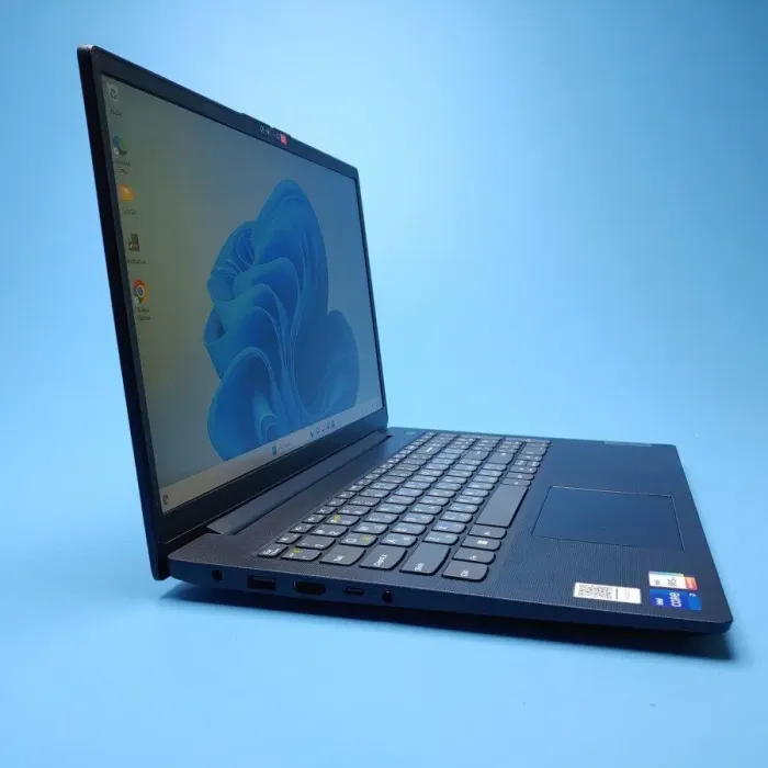 Ультрабук Lenovo V15 G2 ITL / 15.6" (1920x1080) IPS / Intel Core i7-1165G7 (4 (8) ядра по 2.8 - 4.7 GHz) / 16 GB DDR4 / 256 GB SSD / Intel Iris Xe Graphics / WebCam / Win 11 Pro б/в - зображення 4