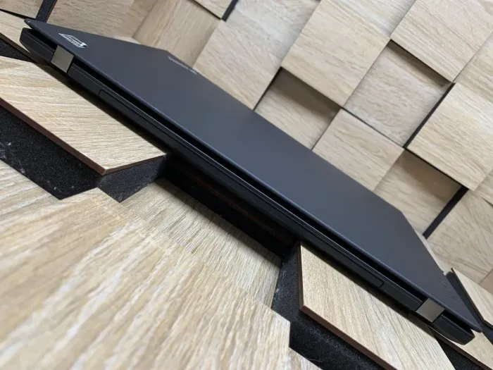 Ультрабук Б-клас Lenovo ThinkPad T470 / 14" (1920x1080) IPS / Intel Core i5-6300U (2 (4) ядра 2.4 - 3.0 GHz) / 8 GB DDR4 / 128 GB SSD / Intel HD Graphics 520 / WebCam / Fingerprint б/в - зображення 8