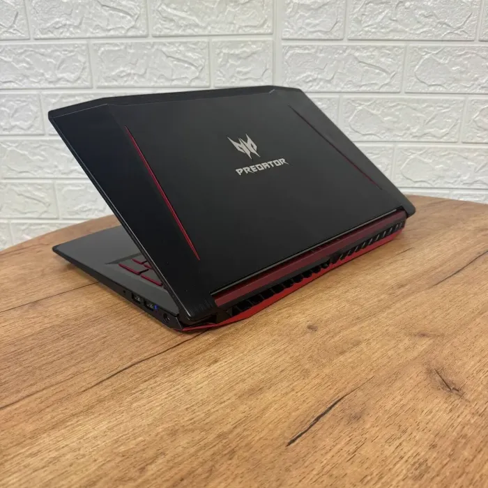 Ігровий ноутбук Б-клас Acer Predator Helios 300 G3-571 / 15.6" (1920x1080) IPS / Intel Core i7-7700HQ (4 (8) ядра по 2.8 - 3.8 GHz) / 8 GB DDR4 / 256 GB SSD / nVidia GeForce GTX 1050 Ti, 4 GB GDDR5, 128-bit / WebCam б/в - зображення 6
