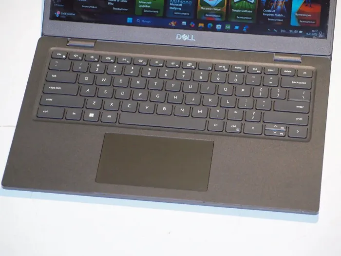 Ноутбук Б-клас Dell Latitude 3420 / 14" (1366x768) TN / Intel Core i5-1135G7 (4 (8) ядра по 2.4 - 4.2 GHz) / 8 GB DDR4 / 256 GB SSD M.2 / Intel Iris Xe Graphics / WebCam / USB 3.2 / HDMI / Windows 10 б/в - зображення 3