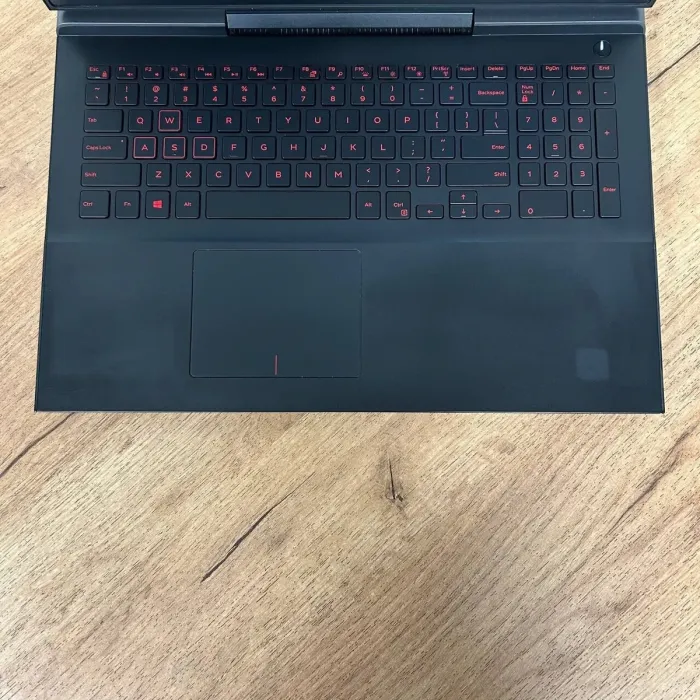 Ігровий ноутбук Dell Inspiron 15 Gaming 7567 / 15.6" (1920x1080) IPS / Intel Core i5-7300HQ (4 ядра по 2.5 - 3.5 GHz) / 16 GB DDR4 / 128 GB SSD M.2 + 500 GB HDD / nVidia GeForce GTX 1050, 4 GB GDDR5, 128-bit / WebCam б/в - зображення 5