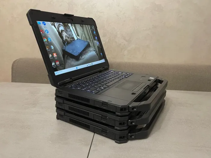 Захищений ноутбук Dell Latitude 5420 Rugged / 14" (1920x1080) IPS Touch / Intel Core i5-8350U (4 (8) ядра по 1.7 - 3.6 GHz) / 16 GB DDR4 / 256 GB SSD M.2 / Intel UHD Graphics 620 / WebCam / 4G LTE / Стилус / Fingerprint / Bluetooth / Два АКБ б/в - зображення 5