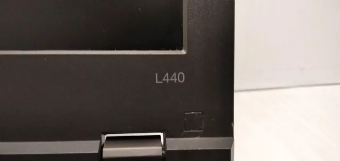 Ноутбук Б-клас Lenovo ThinkPad L440 / 14" (1366x768) TN / Intel Core i7-4800MQ (4 (8) ядра по 2.7 - 3.7 GHz) / 8 GB DDR3 / 240 GB SSD / Intel HD Graphics 4600 / WebCam / Без АКБ б/в - зображення 9