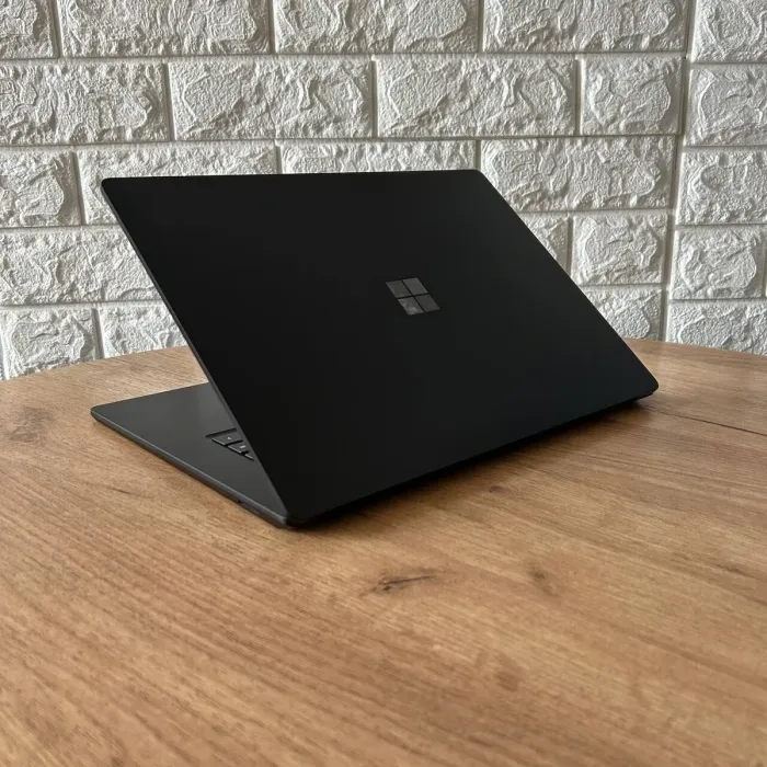 Ультрабук Microsoft Surface Laptop 5 / 15" ( 2496x1664) IPS Touch / Intel Core i7-1255U (10 (12) ядер по 3.5 - 4.7 GHz) / 16 GB DDR4 / 512 GB SSD NVMe / Intel Iris Xe Graphics / WebCam б/в - зображення 6