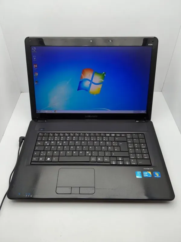 Ноутбук Medion Akoya E7216 / 17.3" (1600x900) TN / Intel Core i3-380M (2 (4) ядра по 2.53 GHz) / 6 GB DDR3 / 500 GB HDD / Intel HD Graphics / WebCam / АКБ не тримає б/в - зображення 7