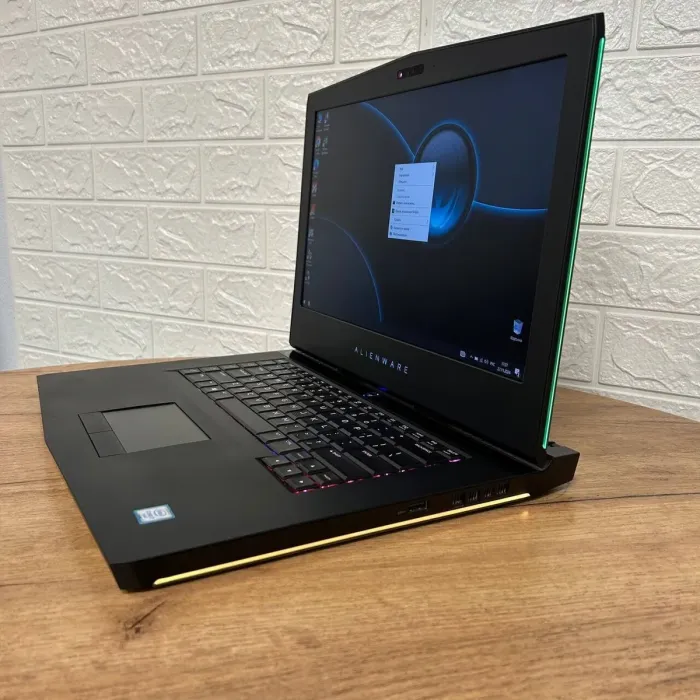 Ігровий ноутбук Dell Alienware 15 R3 / 15.6" (1920x1080) IPS / Intel Core i7-6700HQ (4 (8) ядра по 2.6 - 3.5 GHz) / 16 GB DDR4 / 128 GB SSD NVMe + 1000 GB HDD / nVidia GeForce GTX 1060, 6 GB GDDR5, 192-bit / WebCam б/в - зображення 5