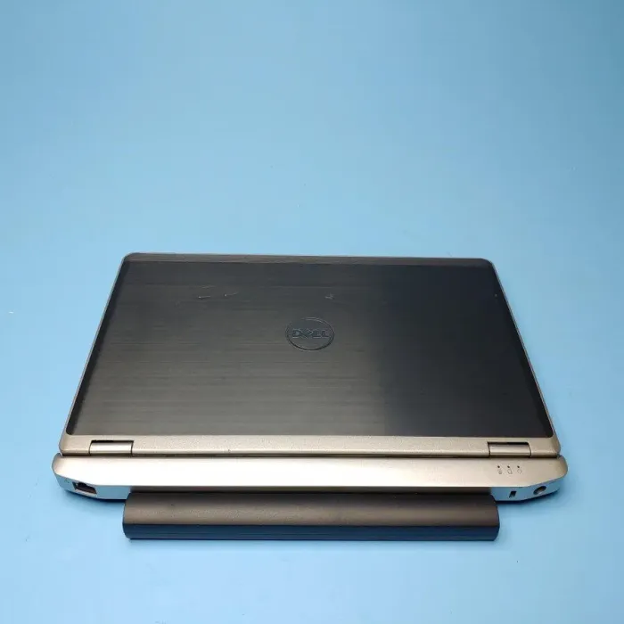 Нетбук Б-клас Dell Latitude E6230 / 12.5" (1366x768) TN / Intel Core i7-3540M (2 (4) ядра по 3.0 - 3.7 GHz) / 8 GB DDR3 / 480 GB SSD / Intel HD Graphics 4000 / WebCam / Win 10 Pro б/в - зображення 3