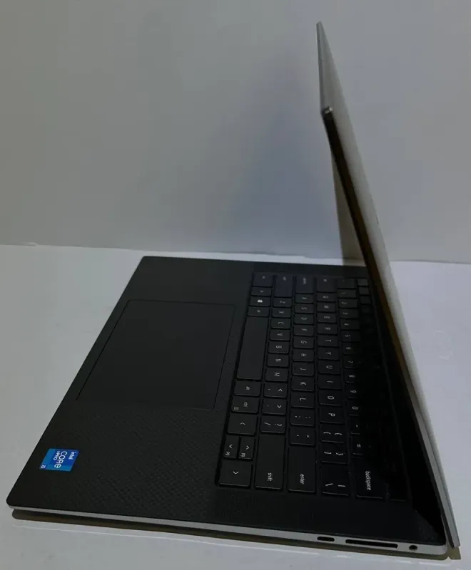 Мобільна робоча станція Б-класу Dell Precision 5560 / 15,6" (1920x1080) IPS / Intel Core i5-11500H (6 (12) ядер по 2,4 - 4,6 ГГц) / 32 ГБ DDR4 / 512 ГБ SSD / nVidia Quadro T1200, 4 ГБ GDDR6, 128-біт / WebCam / Win 11 Pro б/в - зображення 4