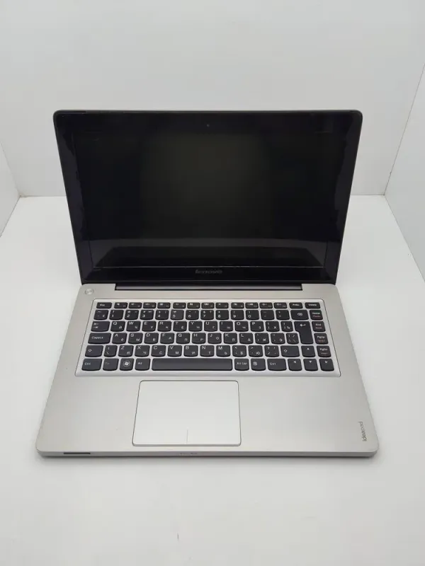 Ноутбук Lenovo IdeaPad U310 / 13.3" (1366x768) TN / Intel Core i3-2367M (2 (4) ядра по 1.4 GHz) / 8 GB DDR3 / 120 GB SSD / Intel HD Graphics 3000 / WebCam б/в - зображення 2
