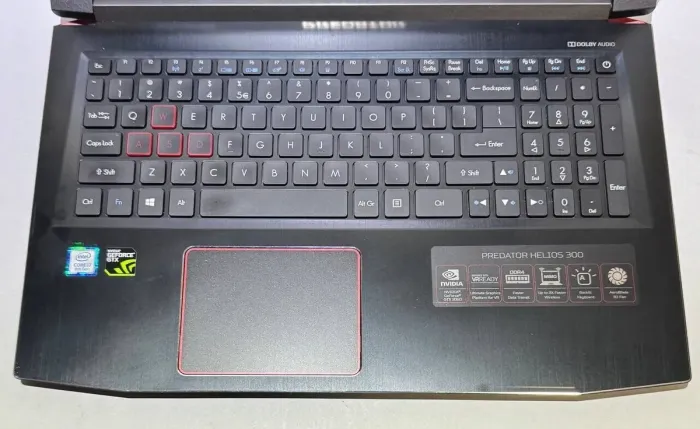 Ігровий ноутбук Aсer Predator Helios 300 ph315-51-71FS / 15,6" (1920x1080) IPS / Intel Core i7-8750H (6 (12) ядер по 2,2 - 4,1 ГГц) / 32 ГБ DDR4 / 256 ГБ SSD + 1000 ГБ HDD / nVidia GeForce GTX 1060, 6 ГБ GDDR5, 192-біт / WebCam б/в - зображення 4