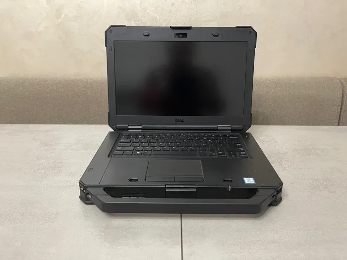 Захищений ноутбук Dell Latitude 5424 Rugged / 14" (1920x1080) IPS / Intel Core i5-8350U (4 (8) ядра по 1.7 - 3.6 GHz) / 16 GB DDR4 / 256 GB SSD M.2 / Intel UHD Graphics 620 / WebCam б/в - зображення 3