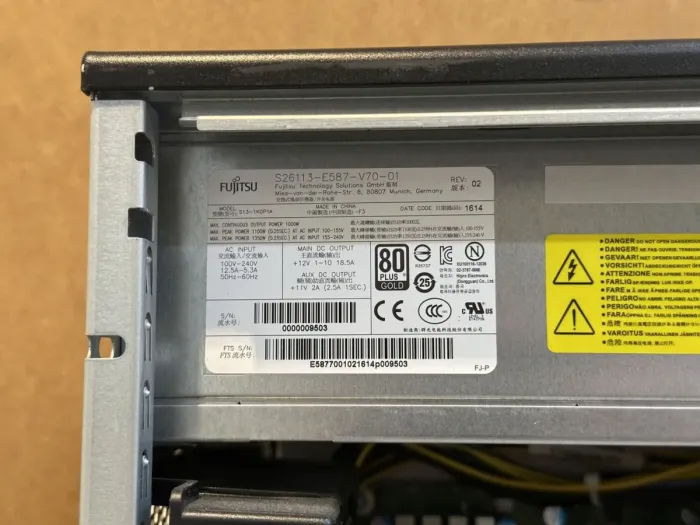 Робоча станція Fujitsu Celsius M740 Tower / Intel Xeon E5-1650 v4 (6 (12) ядер по 3,6 - 4,0 ГГц) / 64 ГБ DDR4 / без HDD / nVidia Quadro M4000, 8 ГБ GDDR5, 256-біт / 1000 Вт / DVD-RW / DisplayPort б/в - зображення 13