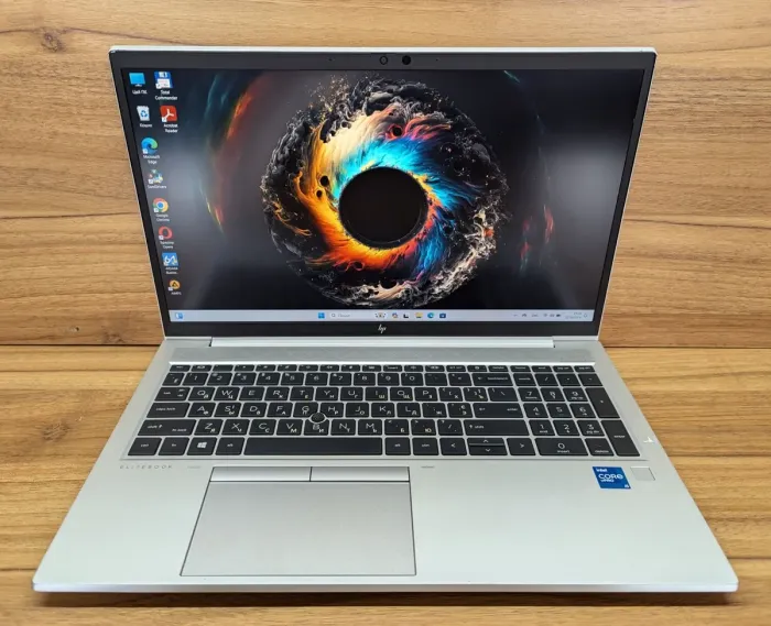 Ультрабук Б-клас HP EliteBook 850 G8 / 15.6" (1920x1080) IPS / Intel Core i5-1145G7 (4 (8) ядра по 2.6 - 4.4 GHz) / 16 GB DDR4 / 512 GB SSD / Intel Iris Xe Graphics / WebCam / TouchID / Windows 10 б/в - зображення 2