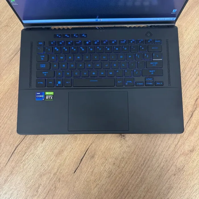 Ігровий ноутбук Б-клас Asus ROG Zephyrus M16 GU603ZW / 16" (2560x1600) IPS / Intel Core i9-12900H (14 (20) ядер по 3.8 - 5.0 GHz) / 24 GB DDR5 / 1000 GB SSD / nVidia GeForce RTX 3070 Ti, 8 GB GDDR6, 256-bit / WebCam б/в - зображення 7