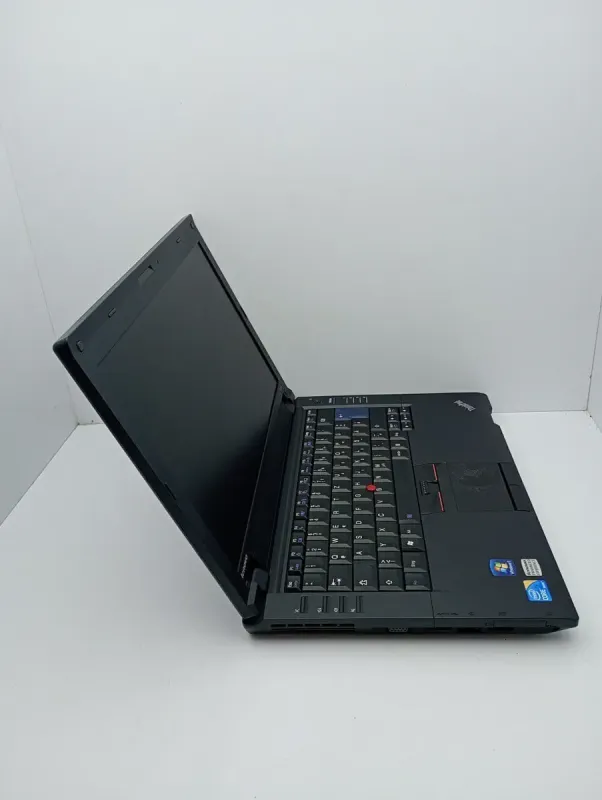 Ноутбук Lenovo ThinkPad T412 / 14" (1366x768) TN / Intel Core i5-520M (2 (4) ядра по 2.4 - 2.93 GHz) / 6 GB DDR3 / 250 GB HDD / Intel HD Graphics / WebCam б/в - зображення 5