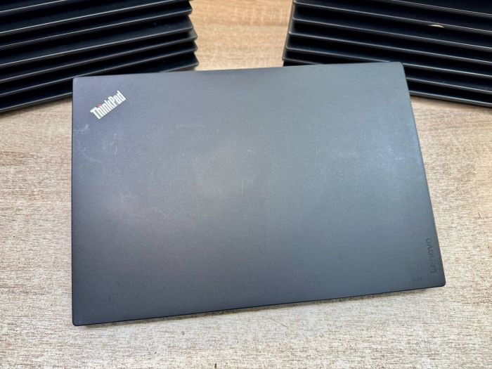 Ультрабук Lenovo ThinkPad T470s / 14" (1920x1080) TN / Intel Core i5-7300U (2 (4) ядра 2,6 - 3,5 ГГц) / 8 ГБ DDR4 / 120 ГБ SSD / Intel HD Graphics 620 / Веб-камера / Два АКБ / Windows 10 Pro б/в - зображення 8