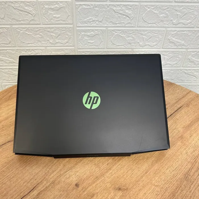 Ігровий ноутбук Б-клас HP Pavilion Gaming 15-cx0056wm / 15.6" (1920x1080) IPS / Intel Core i5-8300H (4 (8) ядра по 2.3 - 4.0 GHz) / 16 GB DDR4 / 512 GB SSD / nVidia GeForce GTX 1050 Ti, 4 GB GDDR5, 128-bit / WebCam б/у - зображення 3