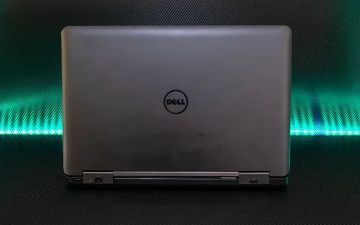 Ноутбук Б-клас Dell Latitude E5540 / 15.6" TN / Core i5-4310U (2(4) ядра по 2-3GHz) / 4GB DDR3 / 120GB SSD / HD Graphics 4400 / DVD-ROM / HDMI б/в - зображення 5