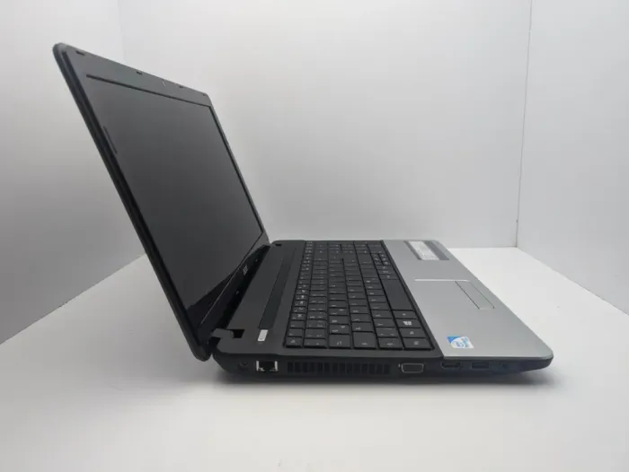 Ноутбук Acer Aspire E1-531 / 15.6" (1366x768) TN / Intel Pentium B950 (2 ядра по 2.2 GHz) / 6 GB DDR3 / 500 GB HDD / Intel HD Graphics 2000 / WebCam б/в - зображення 5
