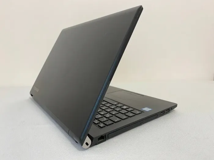 Ноутбук Б-клас Toshiba Satellite Pro A50-D-10X / 15.6" (1920x1080) IPS / Intel Core i5-7200U (2 (4) ядра по 2.5 - 3.1 GHz) / 8 GB DDR4 / 256 GB SSD / Intel HD Graphics 620 / WebCam / DVD-ROM б/в - зображення 5