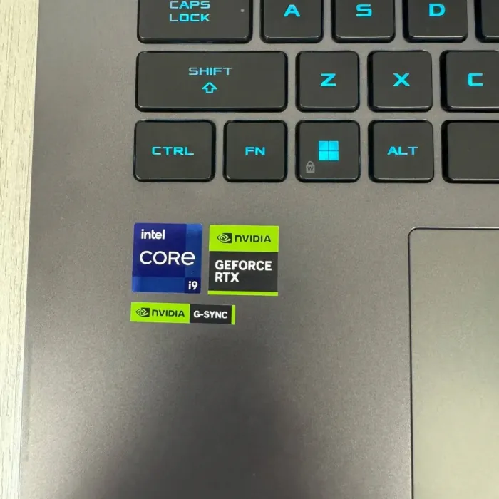 Ігровий ноутбук Asus Rog Strix G18 G814jZR / 18" (2560x1600) IPS / Intel Core i9-14900HX (24 (32) ядра по 1,6 - 5,8 ГГц) / 32 ГБ DDR5 / 1000 ГБ SSD M.2 NVMe / nVidia GeForce RTX 4080, 12 ГБ GDDR6X, 192-біт / Веб-камера б/в - зображення 5