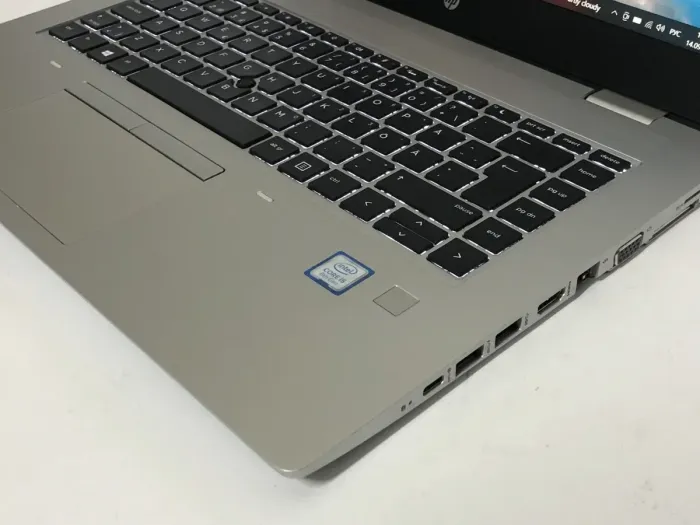 Ноутбук Б-клас HP ProBook 640 G5 / 14" (1920x1080) IPS / Intel Core i5-8265U (4 (8) ядра по 1.6 - 3.9 GHz) / 8 GB DDR4 / 256 GB SSD / Intel UHD Graphics / WebCam / Win 10 Pro б/в - зображення 9