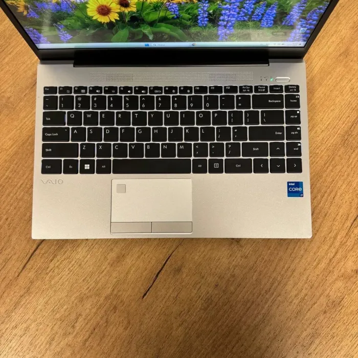 Ультрабук Б-клас Sony Vaio VWNC71429-SL / 14" (1920x1080) IPS / Intel Core i7-1255U (10 (12) ядер по 1.7 -4.7 GHz) / 16 GB DDR4 / 1000 GB SSD NVMe / Intel Iris Xe Graphics / WebCam б/в - зображення 7