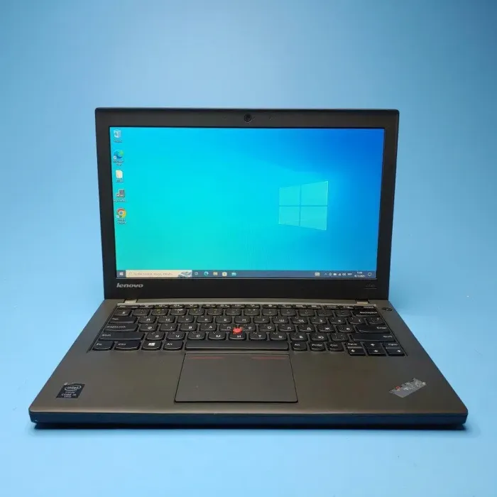 Нетбук Lenovo ThinkPad X240 / 12.5" (1366x768) TN / Intel Core i5-4300U (2 (4) ядра по 1.9 - 2.9 GHz) / 8 GB DDR3 / 240 GB SSD / Intel HD Graphics 4400 / WebCam / Win 10 Pro б/в - зображення 2