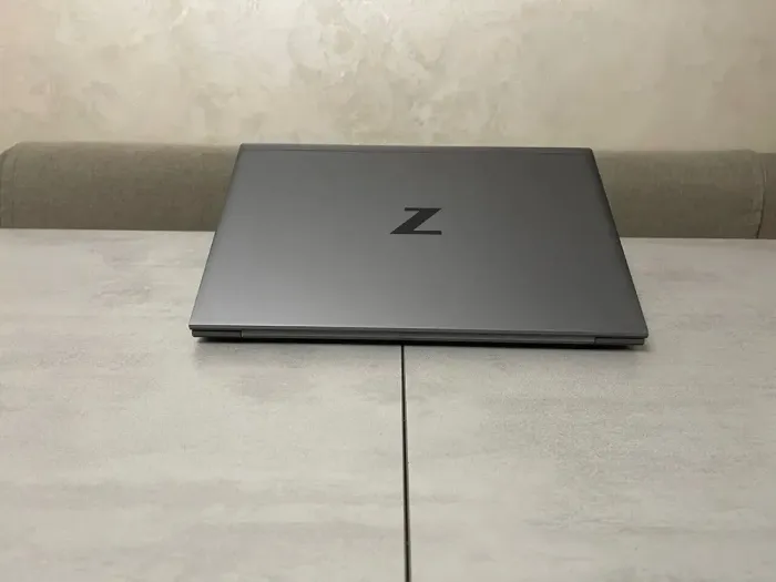 Ультрабук HP ZBook Firefly 15 G8 / 15.6" (1920x1080) IPS / Intel Core i7-1185G7 (4 (8) ядра по 3.0 - 4.8 GHz) / 16 GB DDR4 / 256 GB SSD M.2 / Intel Iris Xe Graphics / WebCam / Fingerprint / HDMI / 4G LTE б/в - зображення 8