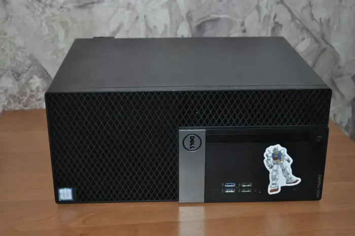 Комп'ютер Dell OptiPlex 5040 Tower / Intel Core i3-6100 (2 (4) ядра по 3,7 ГГц) / 12 ГБ DDR3 / 4000 ГБ HDD / Intel HD Graphics 530 б/в - изображение 3