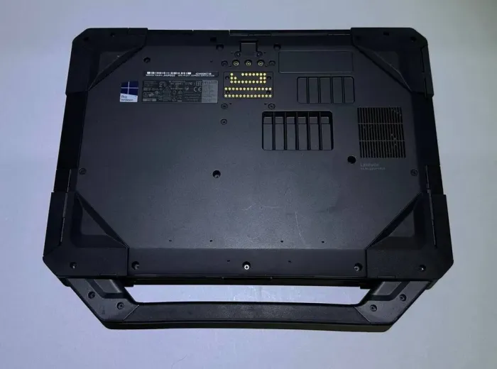 Захищений ноутбук Dell Latitude 5414 Rugged / 14" (1920x1080) IPS Touch / Intel Core i5-6300U (2 (4) ядра по 2.4 - 3.0 GHz) / 8 GB DDR4 / 256 GB SSD / Intel HD Graphics 520 / WebCam б/в - зображення 5