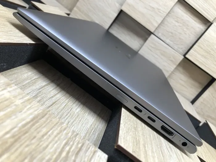 Ультрабук Б-клас HP ZBook Firefly 14 G8 / 14" (1920x1080) IPS / Intel Core i7-1185G7 (4 (8) ядра по 1.2 - 4.8 GHz) / 16 GB DDR4 / 512 GB SSD / Intel Iris Xe Graphics / WebCam б/в - зображення 6