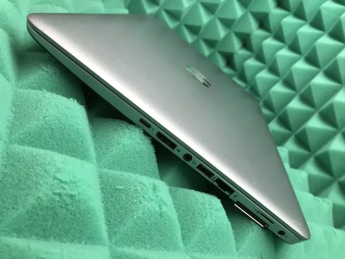 Ноутбук HP EliteBook 850 G3 / 15.6" (1920x1080) TN / Intel Core i5-6200U (2 (4) ядра по 2.3 - 2.8 GHz) / 8 GB DDR4 / 128 GB SSD M.2 + 1000 GB HDD / Intel HD Graphics 520 / WebCam / Fingerprint / DisplayPort б/в - зображення 7