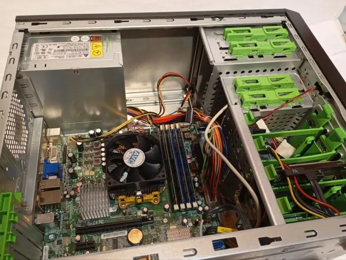 ПК Б-клас Acer Veriton M430G Tower / AMD Athlon II X2 255 (2 ядра по 3.1 GHz) / 8 GB DDR3 / 500 GB HDD / AMD Radeon 4250 Graphics / DVD-RW б/в - зображення 6