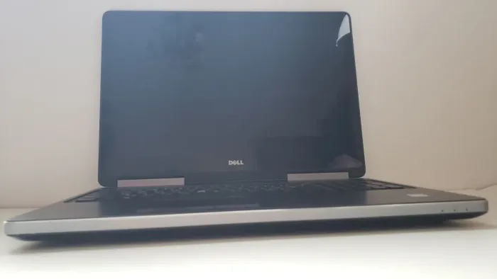 Мобільна робоча станція Dell Precision 7510 / 15.6" (1920x1080) IPS Touch / Intel Core i7-6820HQ (4 (8) ядра по 2.7 - 3.6 GHz) / 32 GB DDR4 / 256 GB SSD M.2 + 500 GB HDD / AMD FirePro W5170M, 2 GB GDDR5, 128-bit / WebCam б/в - зображення 2