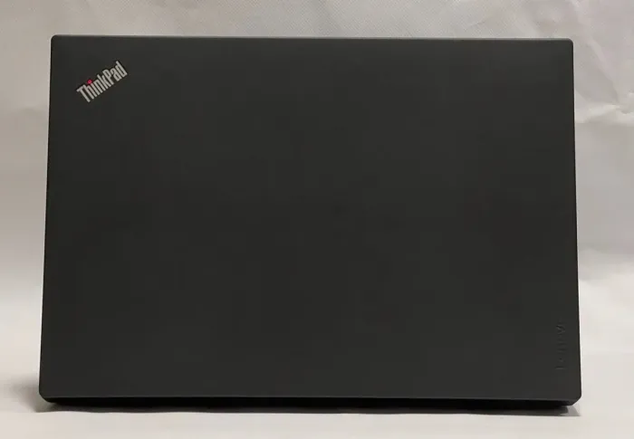 Ноутбук Lenovo ThinkPad T460 / 14" (1920x1080) IPS / Intel Core i5-6300U (2 (4) ядра по 2.4 - 3.0 GHz) / 8 GB DDR3 / 256 GB SSD / Intel HD Graphics 520 / WebCam / Два АКБ / Windows 10 Pro б/в - зображення 6