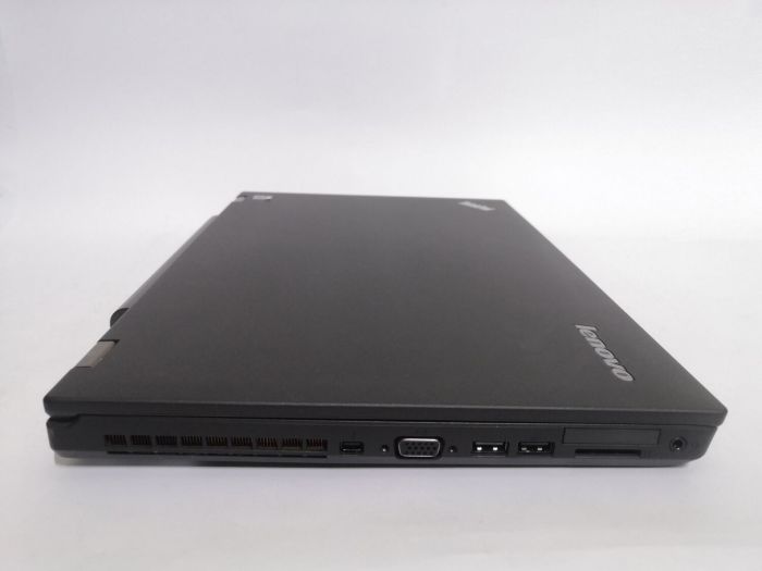 Мобільна робоча станція Lenovo ThinkPad W540 / 15.6" (1920x1080) TN / Intel Core i7-4800MQ (4 (8) ядра по 2.7 - 3.7 GHz) / 8 GB DDR3 / 128 GB SSD + 1000 GB HDD / nVidia Quadro K2100M, 2 GB GDDR5, 128-bit / WebCam / Win 10 Pro б/в - зображення 4