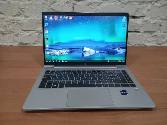 Ультрабук HP EliteBook 640 G9 / 14" (1920x1080) IPS / Intel Core i5-1245U (10 (12) ядер по 3.3 - 4.4 GHz) / 16 GB DDR4 / 240 GB SSD / Intel Iris Xe Graphics / WebCam б/в - зображення 2
