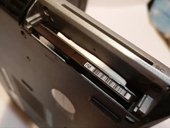 Ноутбук Б-клас Dell Latitude E6430 / 14" (1366x768) TN / Intel Core i5-3340M (2 (4) ядра по 2.7 - 3.4 GHz) / 8 GB DDR3 / 500 GB HDD / Intel HD Graphics 4000 / WebCam б/в - зображення 9