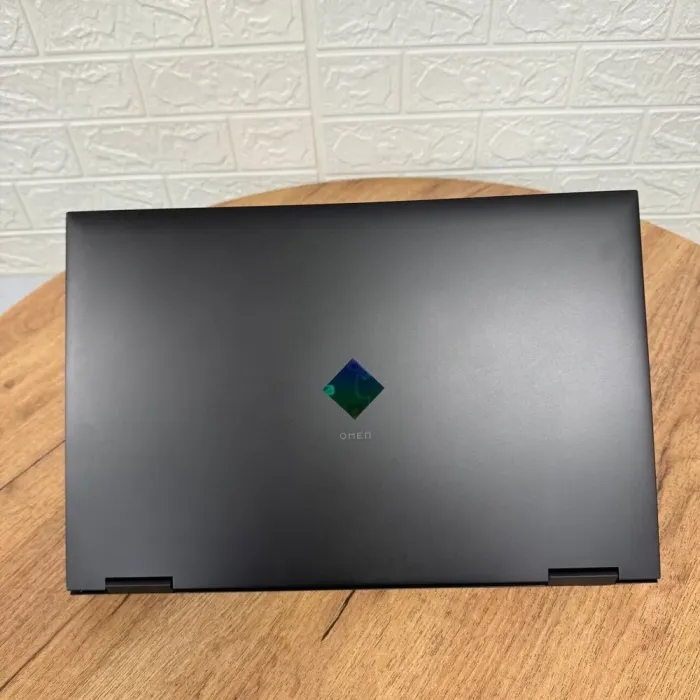 Ігровий ноутбук Б-клас HP Omen 17-cm2020nr / 17.3" (2560x1440) IPS / Intel Core i7-13700HX (16 (24) ядер по 2.1 - 5.0 GHz) / 16 GB DDR5 / 512 GB SSD / nVidia GeForce RTX 4070, 8 GB GDDR6, 128-bit / WebCam б/в - зображення 3